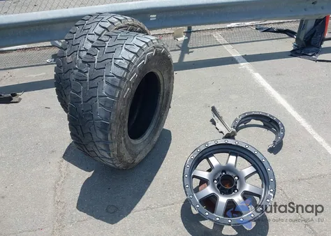 2016 Jeep Wrangler Unlimited Sport z USA, uszkodzony, nr VIN 1C4BJWDG5GL258250